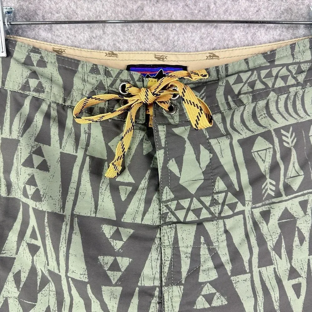 Patagonia Wayfarer Board Shorts Mens 32 Atzec Geometric Swim Trunks Beach Surf